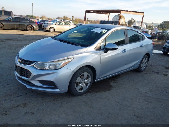 1G1BB5SM3J7132137 Chevrolet Cruze Ls Manual