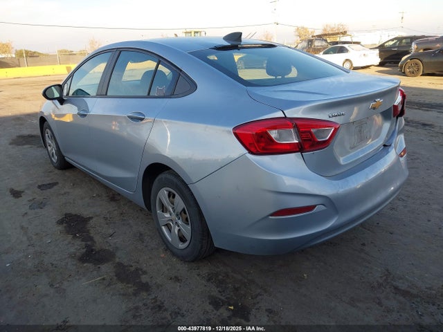 1G1BB5SM3J7132137 Chevrolet Cruze Ls Manual
