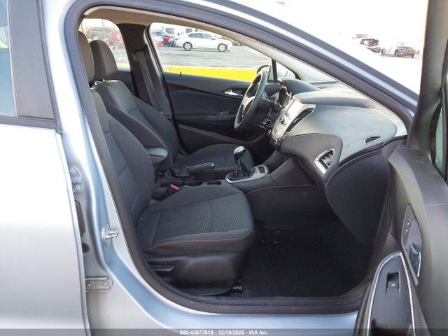 1G1BB5SM3J7132137 Chevrolet Cruze Ls Manual