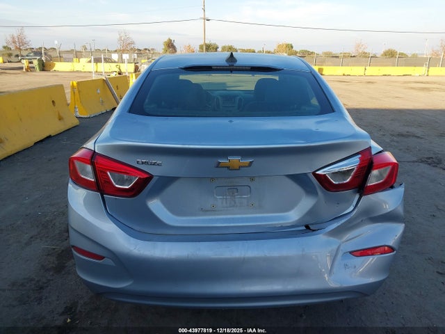 1G1BB5SM3J7132137 Chevrolet Cruze Ls Manual