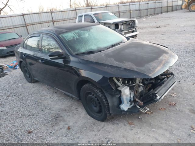 2015 VOLKSWAGEN PASSAT 1VWAT7A39FC076186 Photo 0