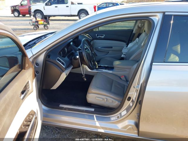 2018 ACURA TLX 19UUB1F5XJA007443 Photo 4