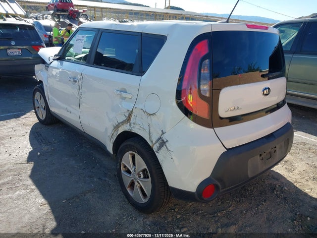 KIA Soul ! 2016 KNDJN2A2XG7867005 Image 3