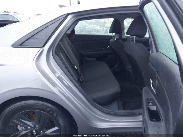 Hyundai ELANTRA SEL 2023 KMHLM4AG5PU468213 Image 8