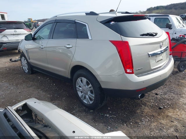 2016 CADILLAC SRX 3GYFNBE30GS555599 Photo 2