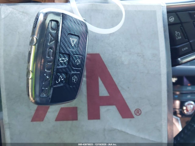 2016 JAGUAR XF SAJBF4BV0GCY04204 Photo 10