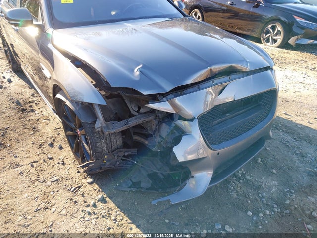 2016 JAGUAR XF SAJBF4BV0GCY04204 Photo 5