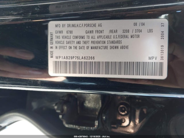 2005 PORSCHE CAYENNE WP1AB29P75LA62266 Photo 8