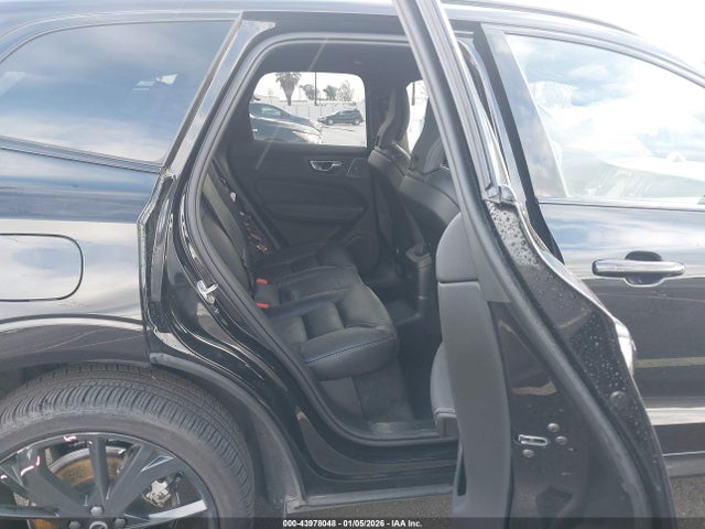 2024 VOLVO XC60 RECHARGE PLUG-IN HYBRID YV4H60DJ3R1842467 Photo 7
