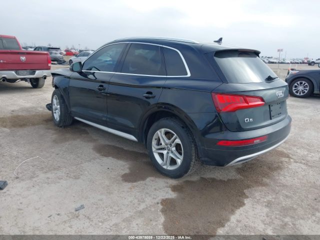 2019 AUDI Q5 WA1ANAFY4K2130471 Photo 2