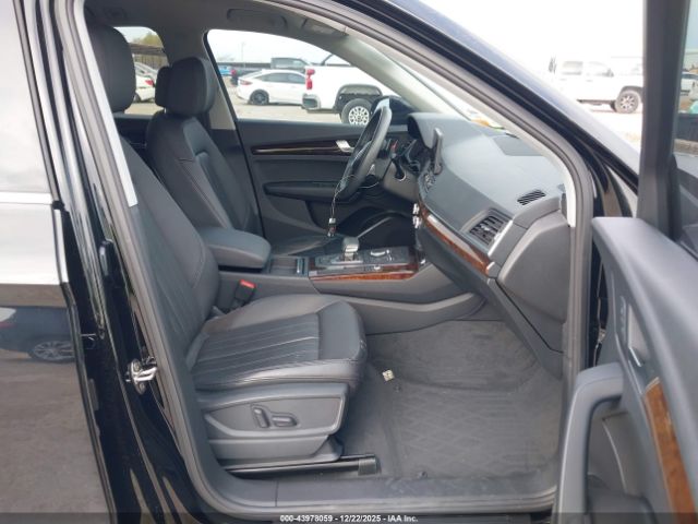 2019 AUDI Q5 WA1ANAFY4K2130471 Photo 4