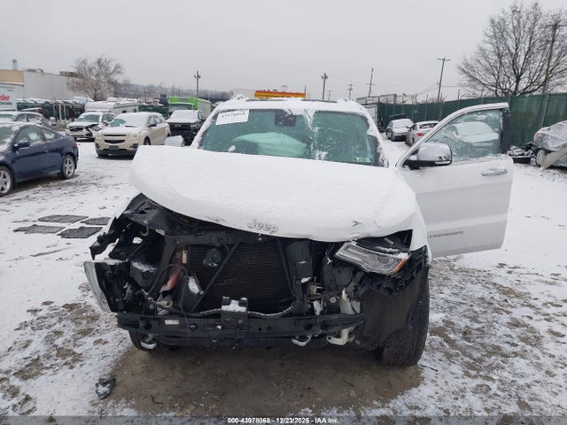1C4RJFCG0FC733415 Jeep Grand Cherokee Overland