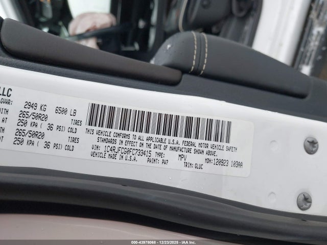 1C4RJFCG0FC733415 Jeep Grand Cherokee Overland