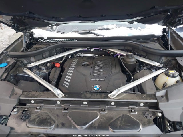 2022 BMW X6 5UXCY6C00N9J42922 Photo 9
