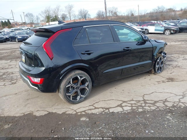 KNDCR3LE1S5222824 KIA Niro Ex Touring