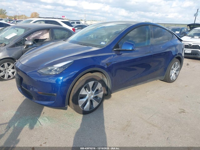 2023 TESLA MODEL Y 7SAYGDEE8PA171567 Photo 1