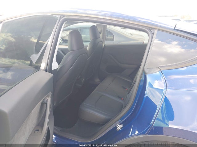 2023 TESLA MODEL Y 7SAYGDEE8PA171567 Photo 7