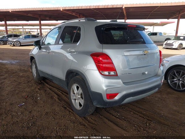 Chevrolet Trax Awd Lt 2022 KL7CJPSM7NB520207 Image 3