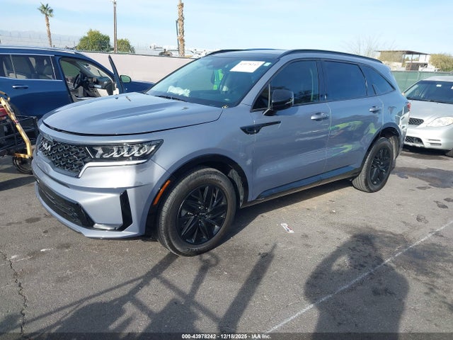KIA SORENTO S 2023 5XYRL4LC4PG249370 Image 2
