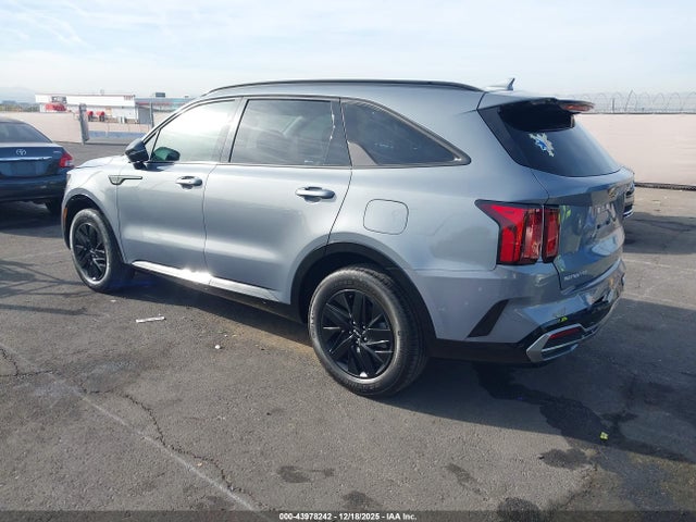 KIA SORENTO S 2023 5XYRL4LC4PG249370 Image 3