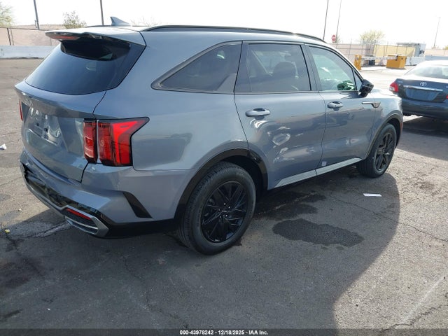KIA SORENTO S 2023 5XYRL4LC4PG249370 Image 4