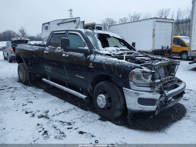 Продаж на аукціоні авто 2021 Ram 3500 Tradesman  4x2 8' Box, vin: 3C63RPGL8MG577184, номер лоту: 43978251