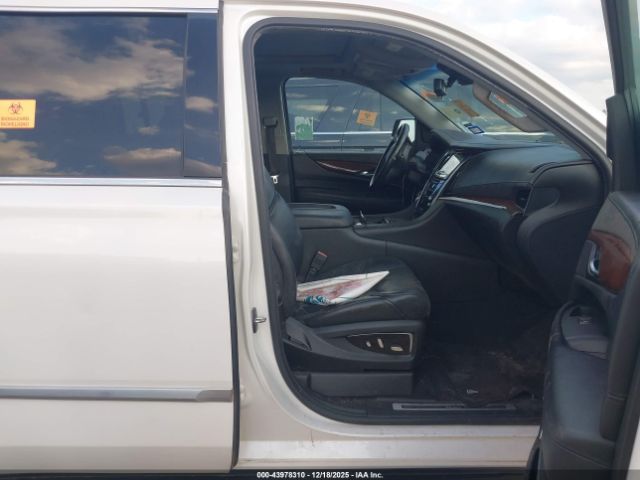 2018 CADILLAC ESCALADE ESV 1GYS3HKJ5JR331443 Photo 4