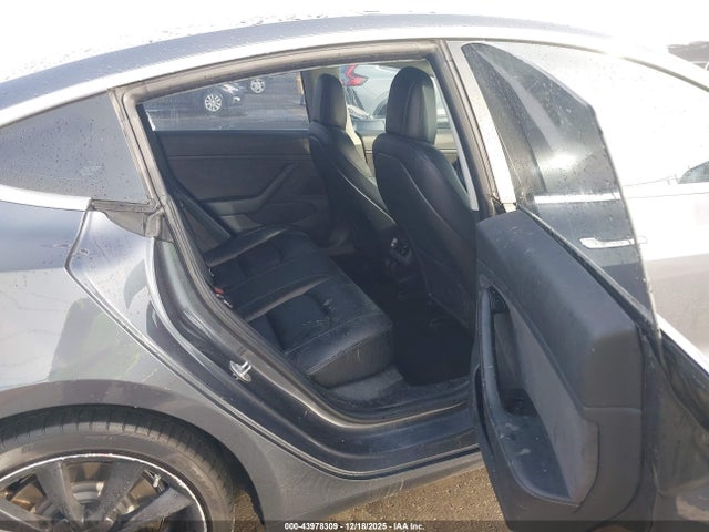 2018 TESLA MODEL 3 5YJ3E1EA3JF019909 Photo 7