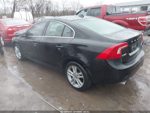 2013 VOLVO S60 YV1612FH9D2188814 Photo 2