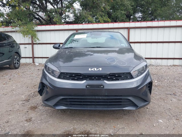 3KPF24AD4PE634328 KIA Forte Lxs