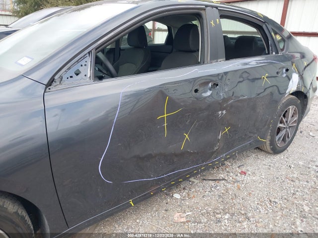 2023 KIA FORTE 3KPF24AD4PE634328 Photo 5