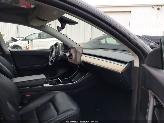 2020 TESLA MODEL Y 5YJYGDEE1LF047456 Photo 4