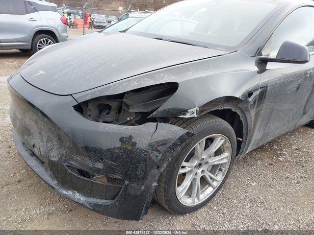 2020 TESLA MODEL Y 5YJYGDEE1LF047456 Photo 5