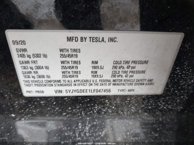 2020 TESLA MODEL Y 5YJYGDEE1LF047456 Photo 8