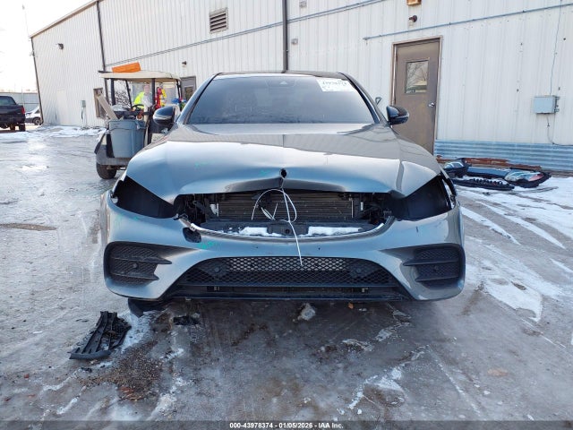 WDDZF4KB5JA381857 Mercedes-Benz E 300 4matic