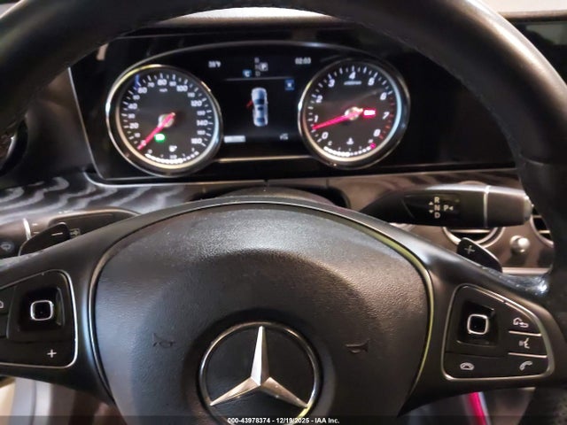 WDDZF4KB5JA381857 Mercedes-Benz E 300 4matic