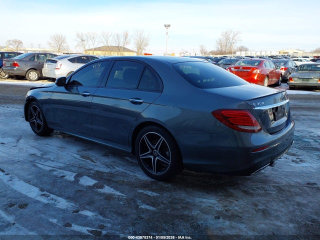 WDDZF4KB5JA381857 Mercedes-Benz E 300 4matic