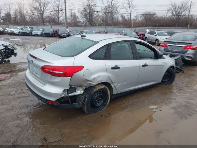 2018 FORD FOCUS 1FADP3E20JL268173 Photo 3