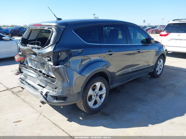1FMCU9GX6GUB61556 Ford ESCAPE SE