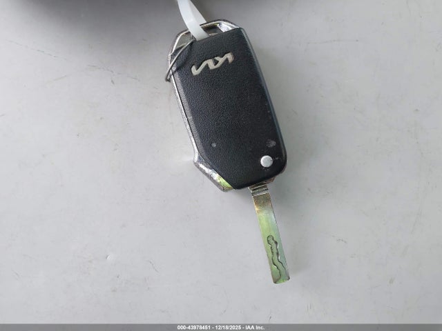 3KPF24AD7PE603414 KIA Forte Lxs