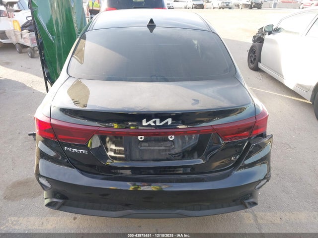 3KPF24AD7PE603414 KIA Forte Lxs
