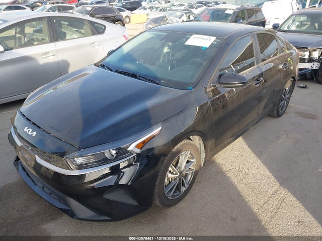 3KPF24AD7PE603414 KIA Forte Lxs