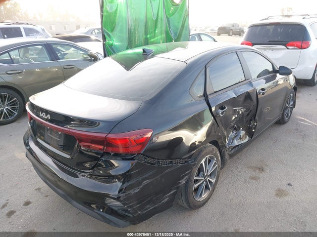 3KPF24AD7PE603414 KIA Forte Lxs