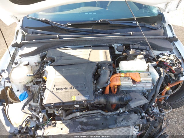 2019 HYUNDAI IONIQ PLUG-IN HYBRID KMHC75LD0KU125625 Photo 9