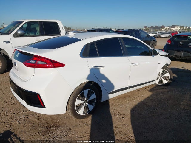 2019 HYUNDAI IONIQ PLUG-IN HYBRID KMHC75LD0KU125625 Photo 3