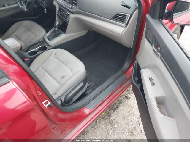2017 HYUNDAI ELANTRA 5NPD74LF0HH096702 Photo 4