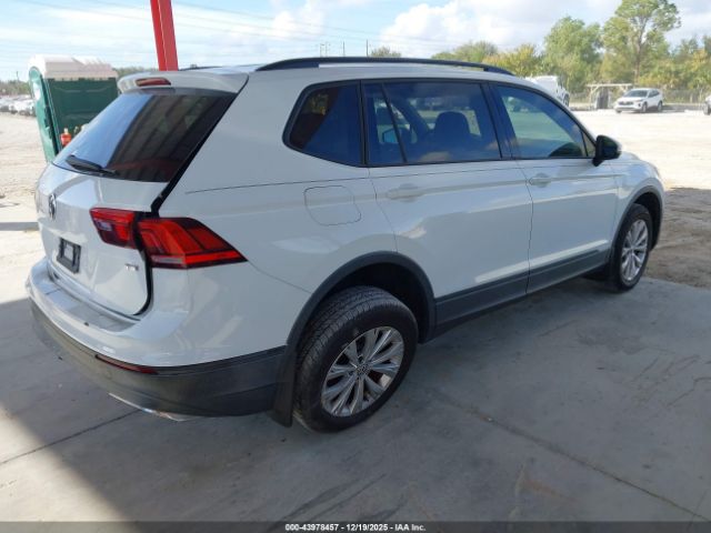 2018 VOLKSWAGEN TIGUAN 3VV1B7AX4JM024014 Photo 3