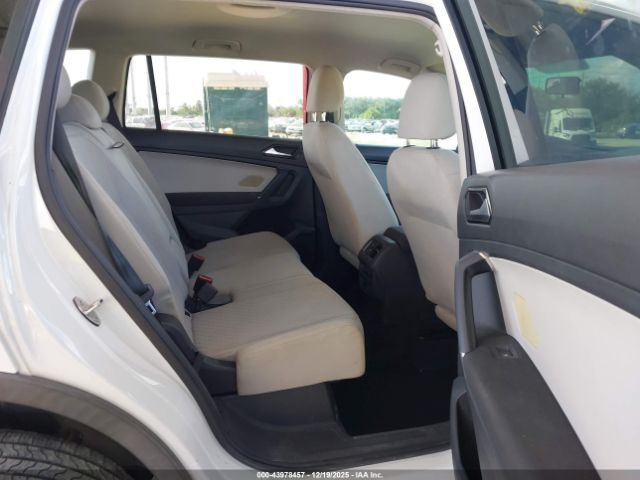 2018 VOLKSWAGEN TIGUAN 3VV1B7AX4JM024014 Photo 7