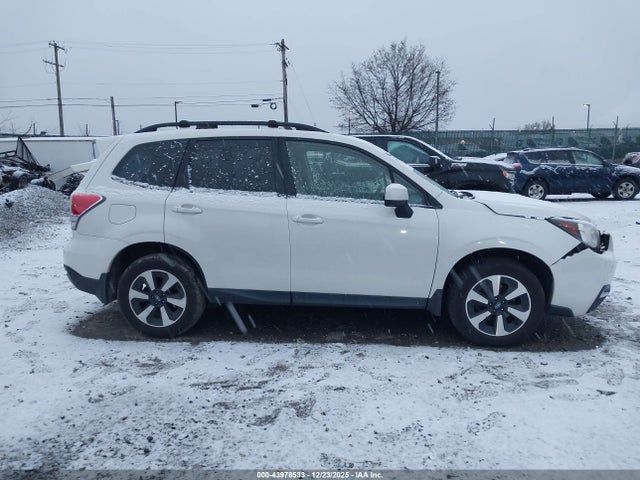 Subaru Forester 2.5i Premium 2018 JF2SJAEC2JH599440 Image 13