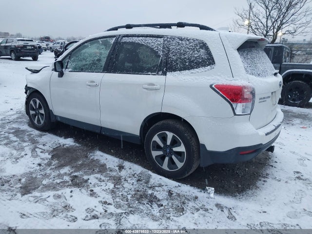 Subaru Forester 2.5i Premium 2018 JF2SJAEC2JH599440 Image 3